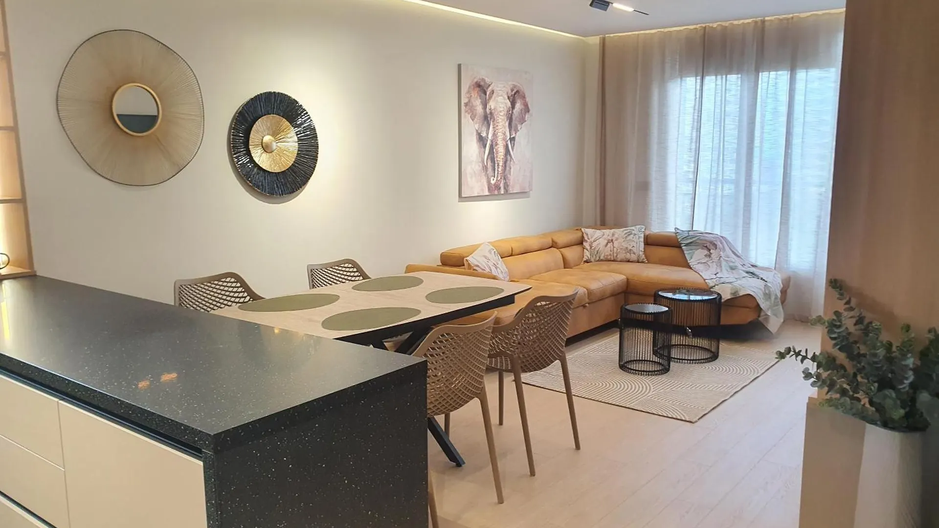 Divalla Apartment Burgas City
